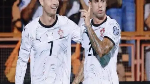 [NBA]里夫斯快攻制胜，球队连得高分