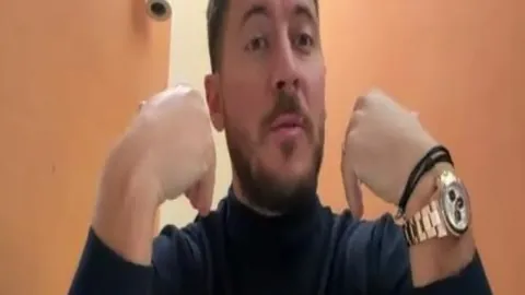 斯波盛赞高效三分与流畅传导，球员展现自信风采